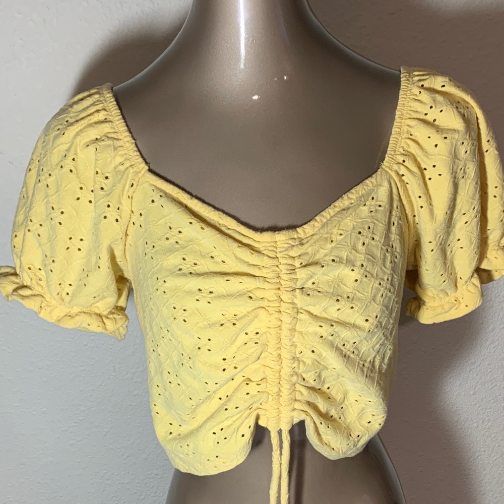 Yellow Ruched Eyelet Cropped Top size XL by SO Good For Life